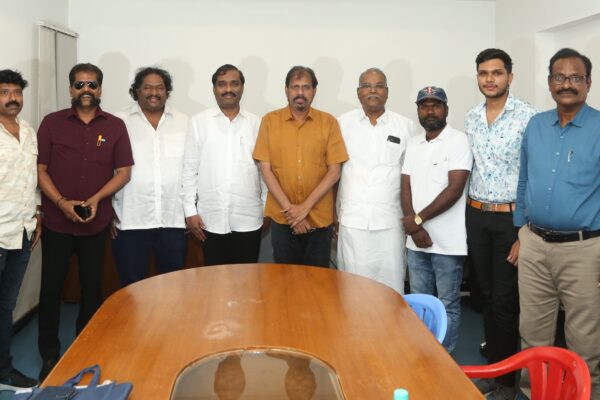 கலைஞர்கள் திராவிட இயக்கங்களை பின்பற்ற வேண்டும் – ஆர்.கே.செல்வமணி