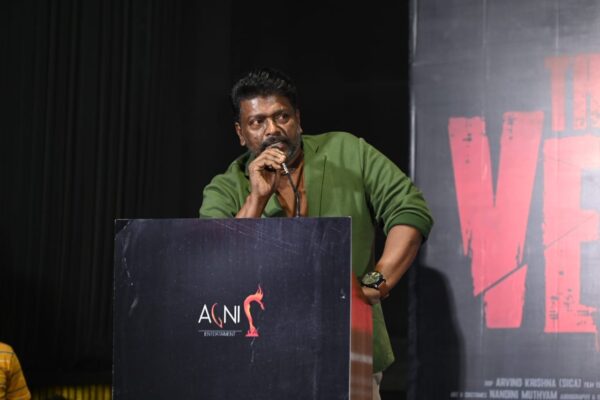 ஒரு பெண்ணின் அழகு 30 வயதுக்கு மேல் அறிவாக மாறும் போது அழகு – பார்த்திபன்