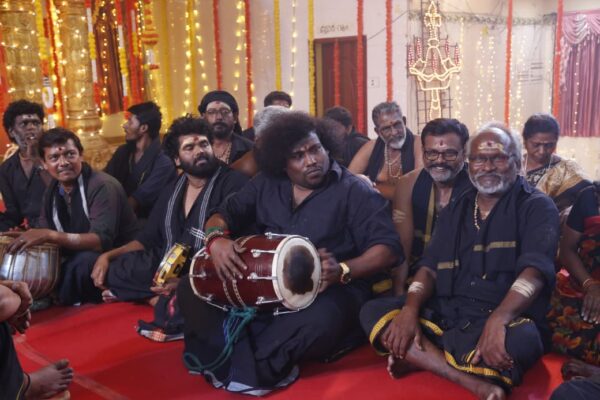யோகி பாபுவின் சன்னிதானம் பிஓ படம் ஏறி வந்தோம் ஐயப்பா’ பாடல்