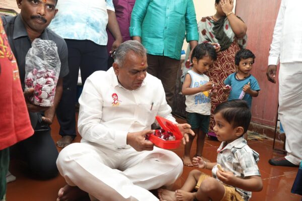 நீர்வளத்துறை அமைச்சர் N.ஆனந்த் MLA  மேற்கு மாம்பலத்தில,